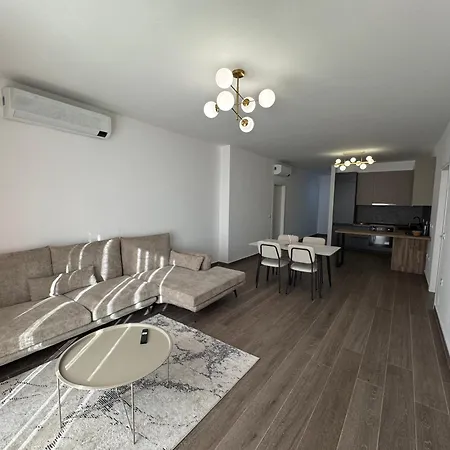 Free Parking Skanderbeg Square - Spacious * 티라나