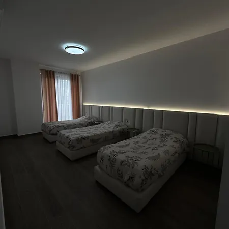 Free Parking Skanderbeg Square - Spacious Tirana