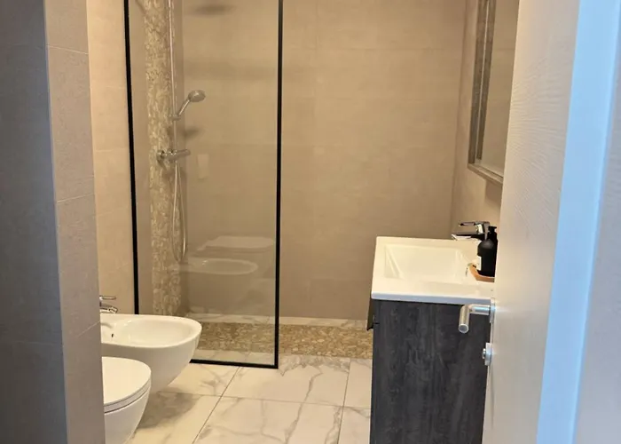 Free Parking Skanderbeg Square - Spacious 地拉那