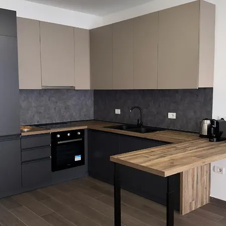 Free Parking Skanderbeg Square - Spacious *